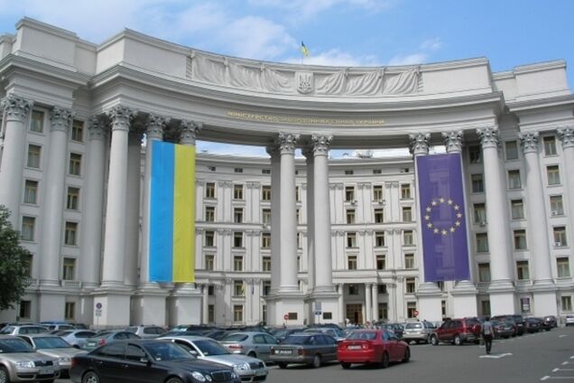 МИД Украины потребовало от Кремля дать террористам приказ освободить наблюдателей ОБСЕ