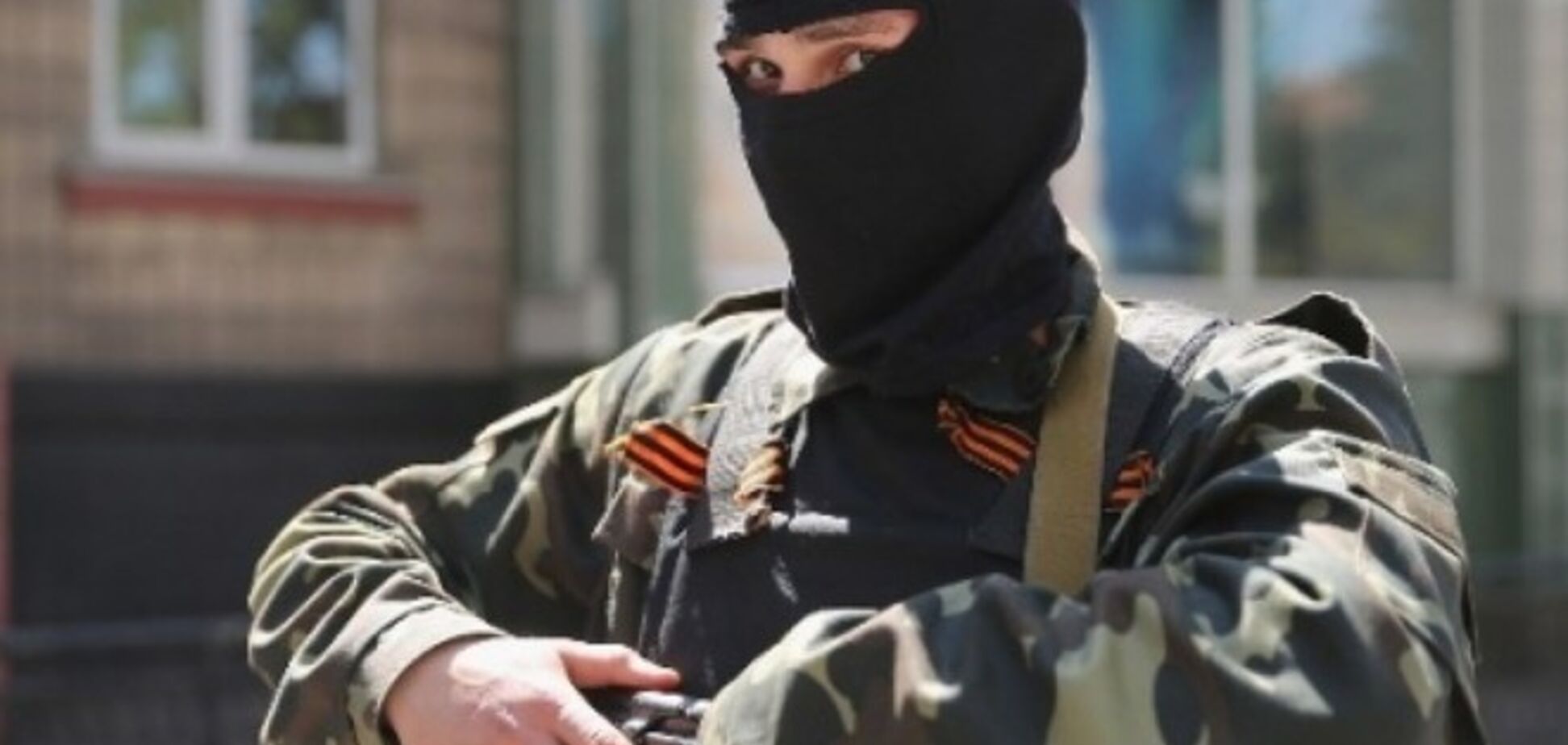 На Донбасс массово едут 'воевать' крымчане - СМИ