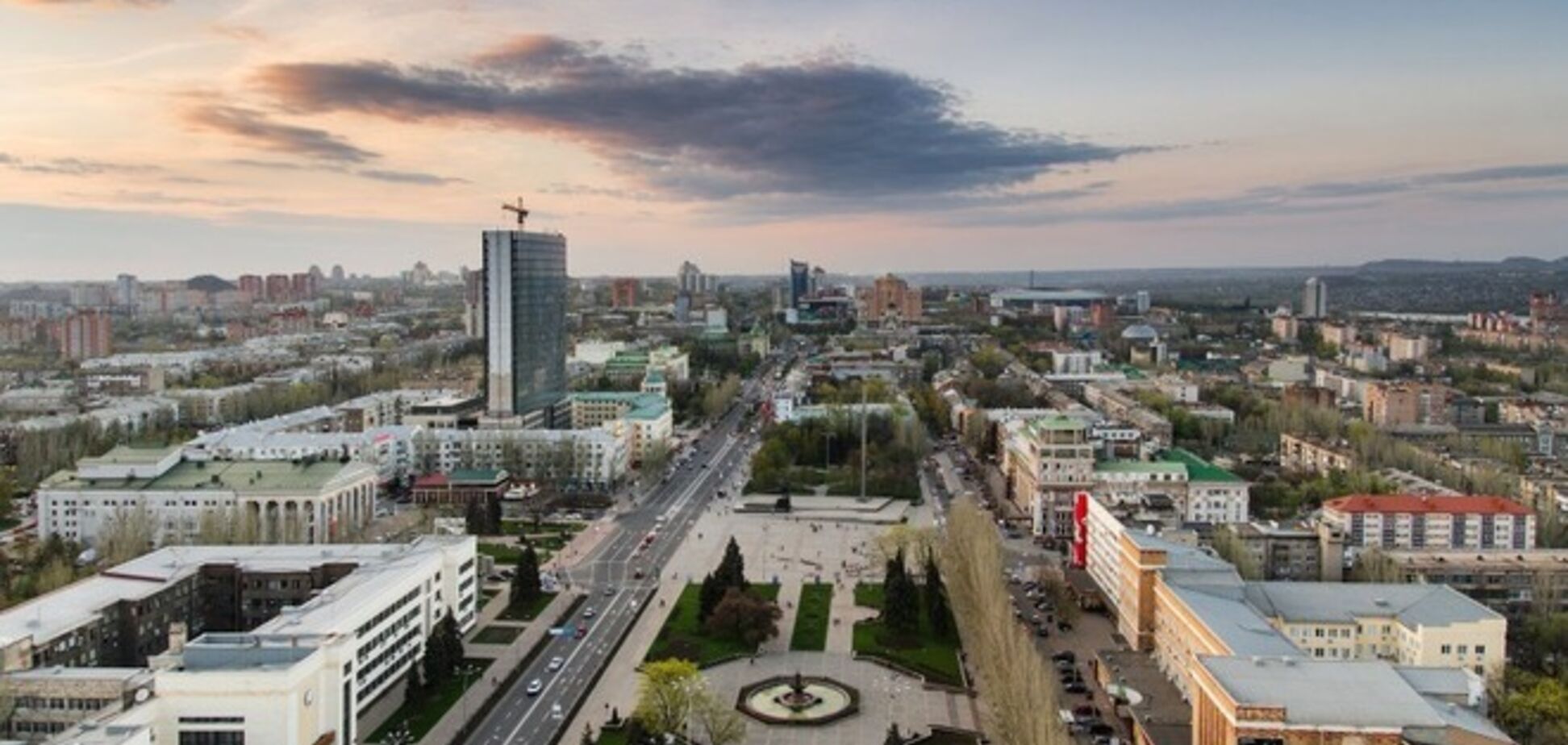 Ночь в Луганске прошла спокойно, в Донецке были слышны выстрелы