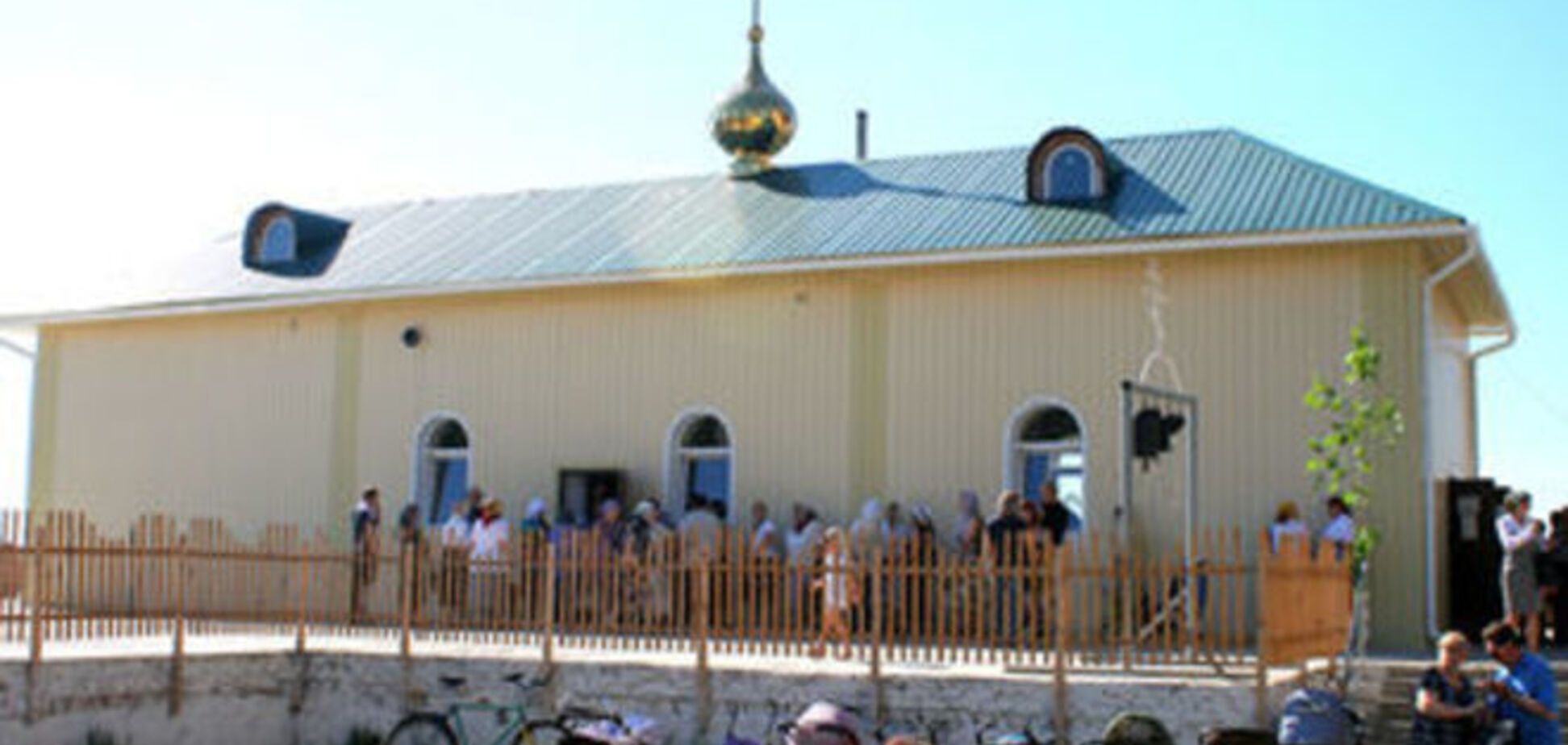 В Славянске террористы из храма обстреляли нацгвардейцев, один боец погиб