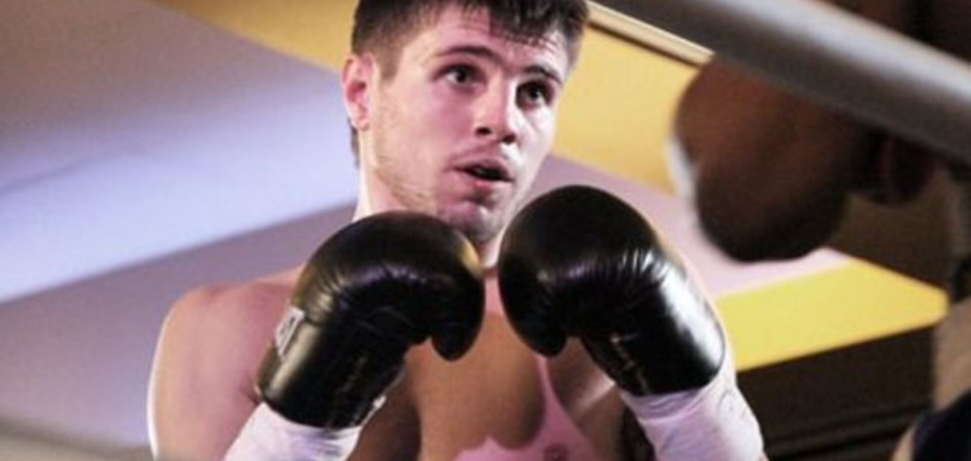 Украинский боксер Хитров нокаутировал американца Четмена