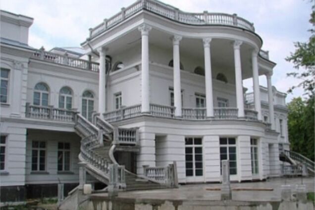 Чета Порошенко рассказала о своем доме для пяти семей