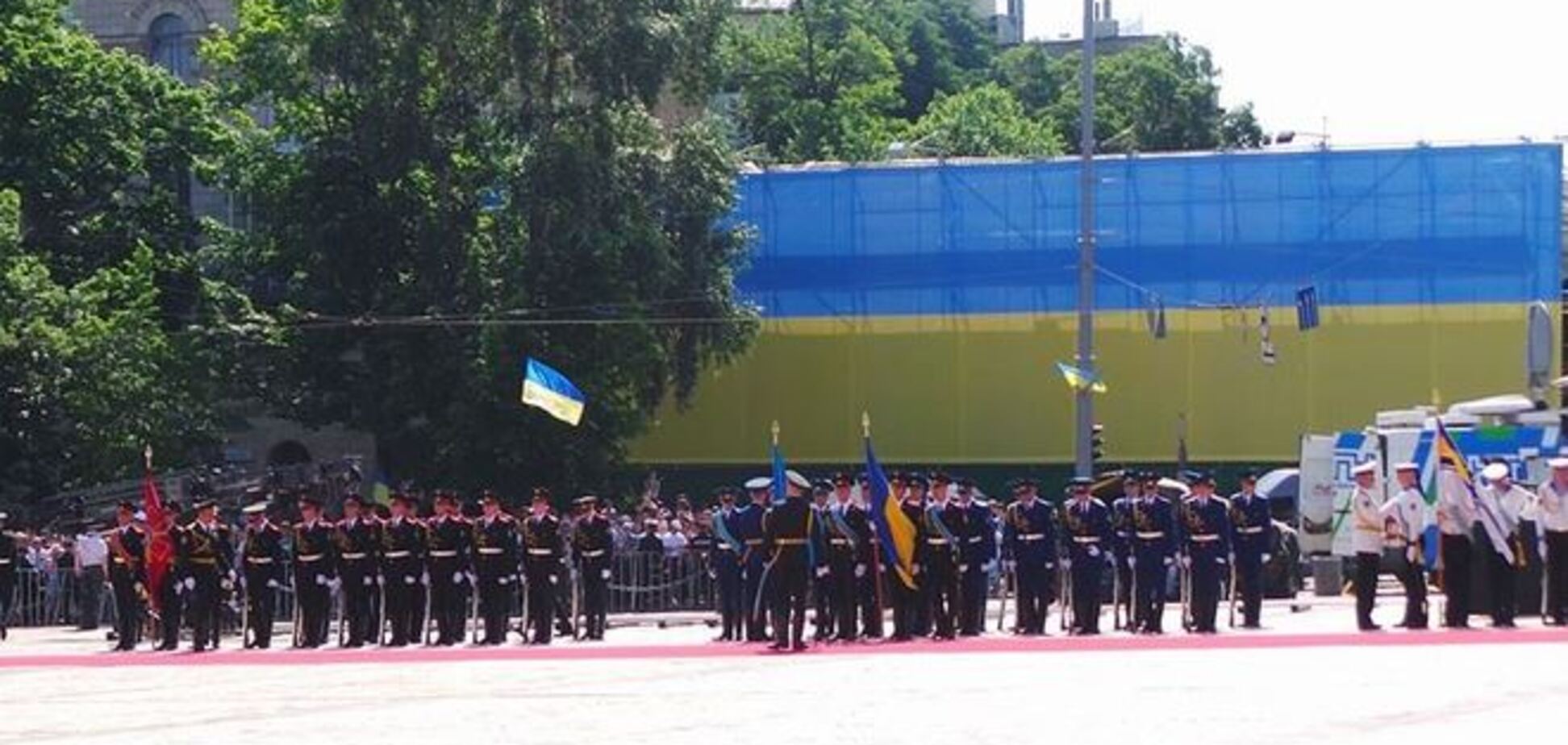 Порошенко зустрівся з Збройними силами України
