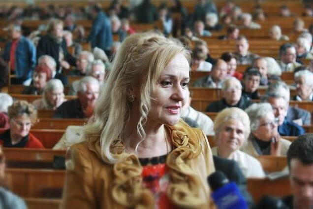 Фарион возмутилась речью Порошенко на русском языке