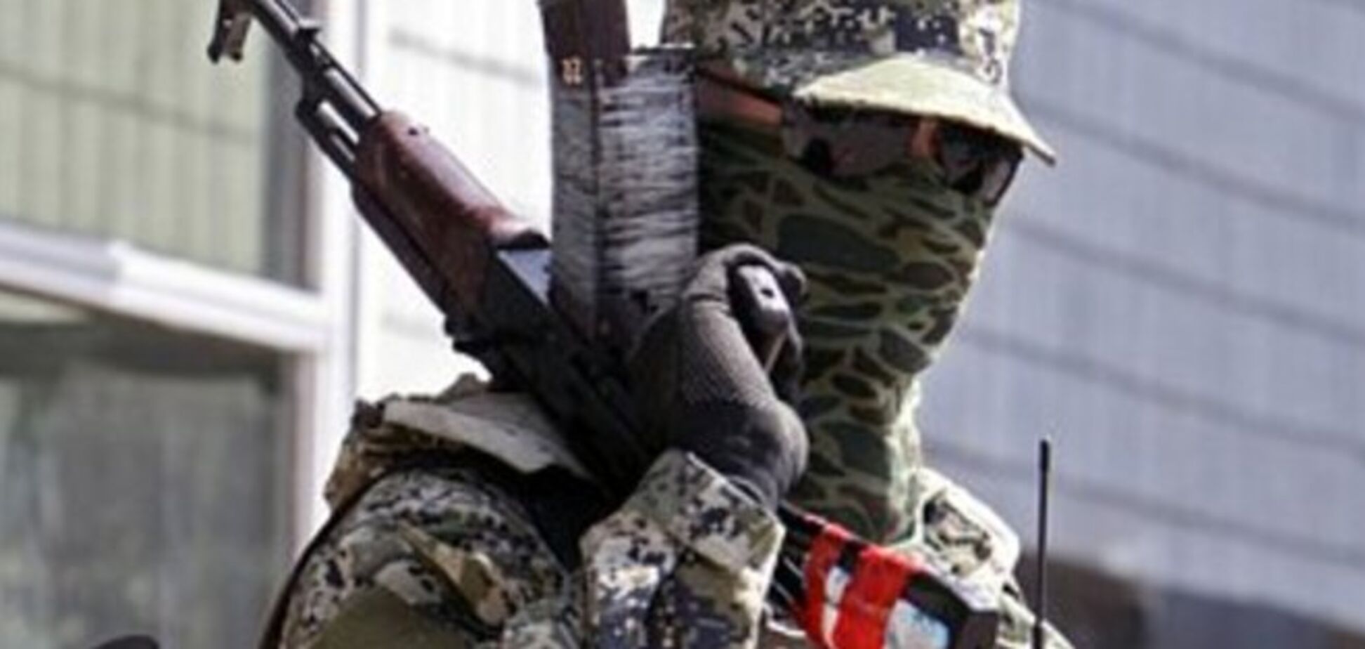Террористы готовят Снежное под опорный пункт, на крыше ПЗРК и снайперы – командир 'Азова'