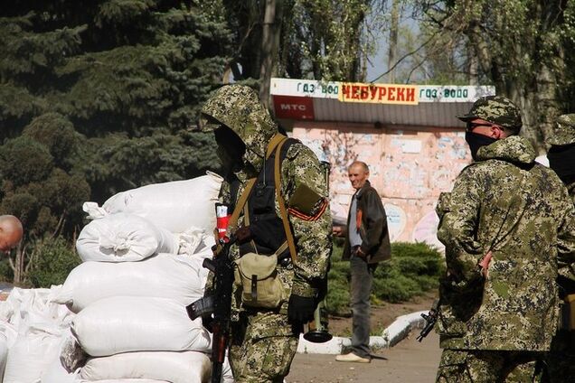Террористы торгуют наркотиками прямо на блокпостах - беженцы из Донбасса