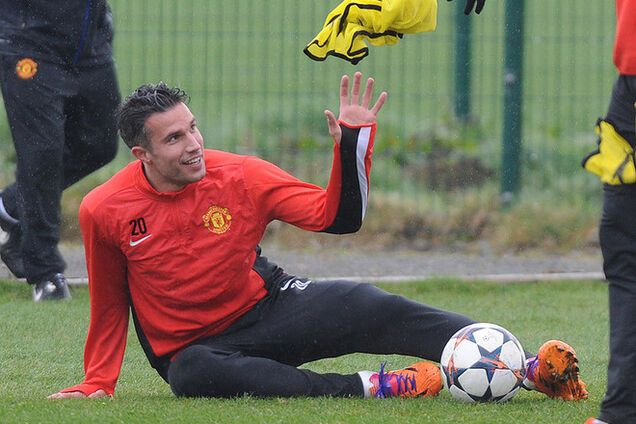 Форвард МЮ Ван Перси уже 6 лет играет через боль