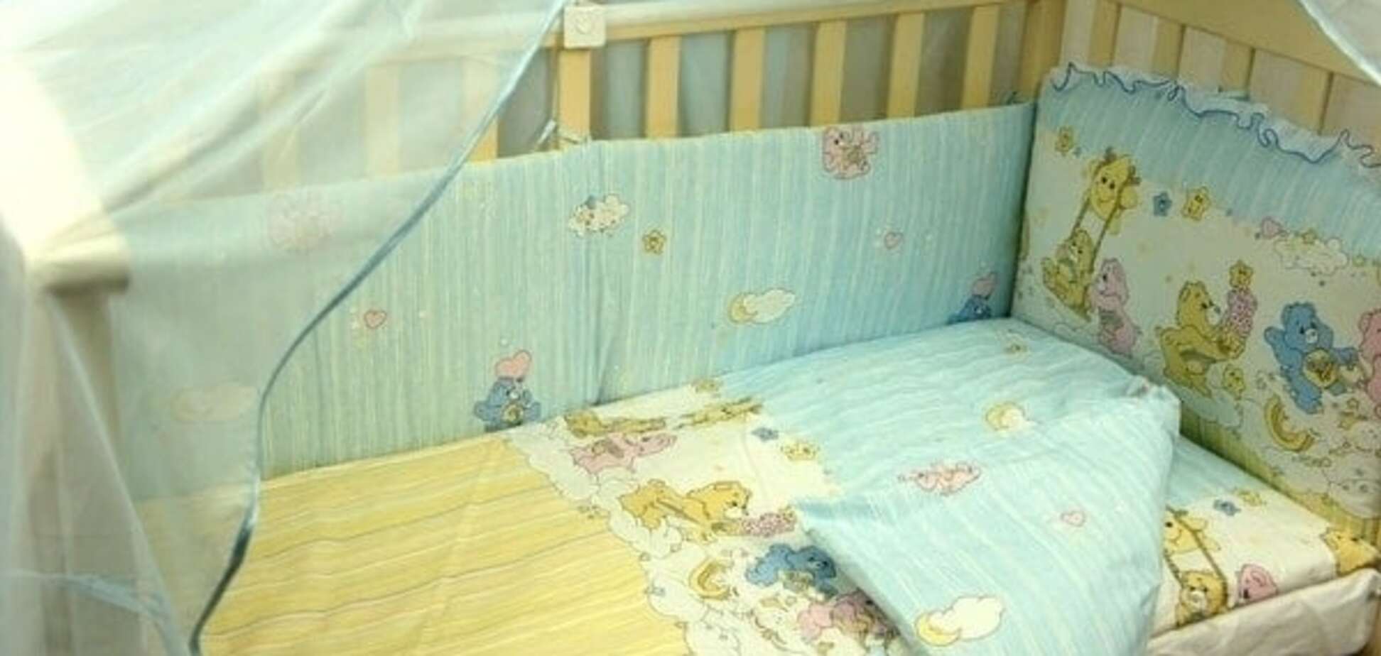 Як правильно вибрати м'які бортики для дитячого ліжечка