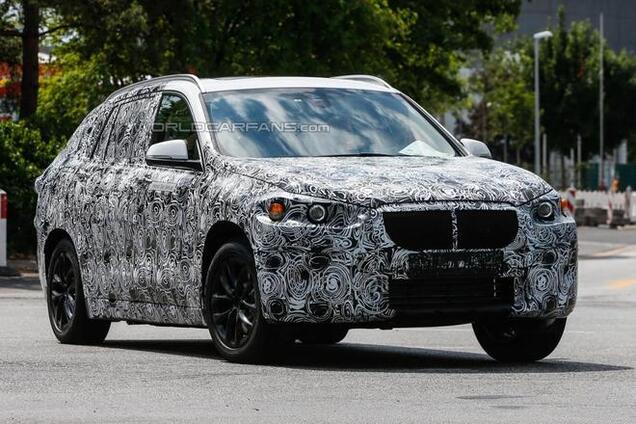 БМВ обкатывает неизвестную модель