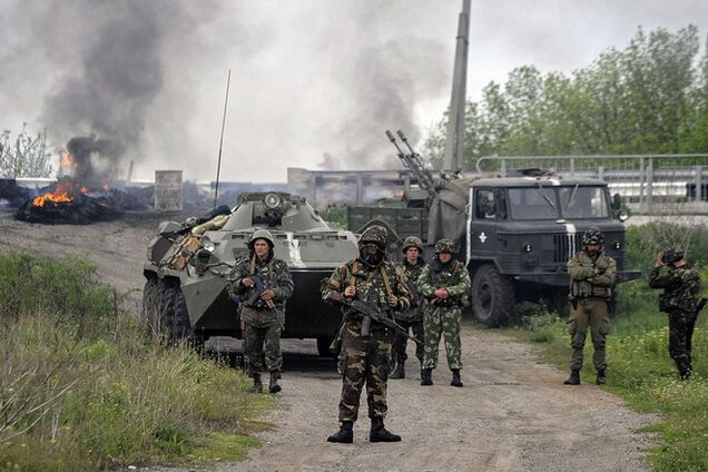 Терористи двічі обстріляли колону сил АТО біля Олександрівки