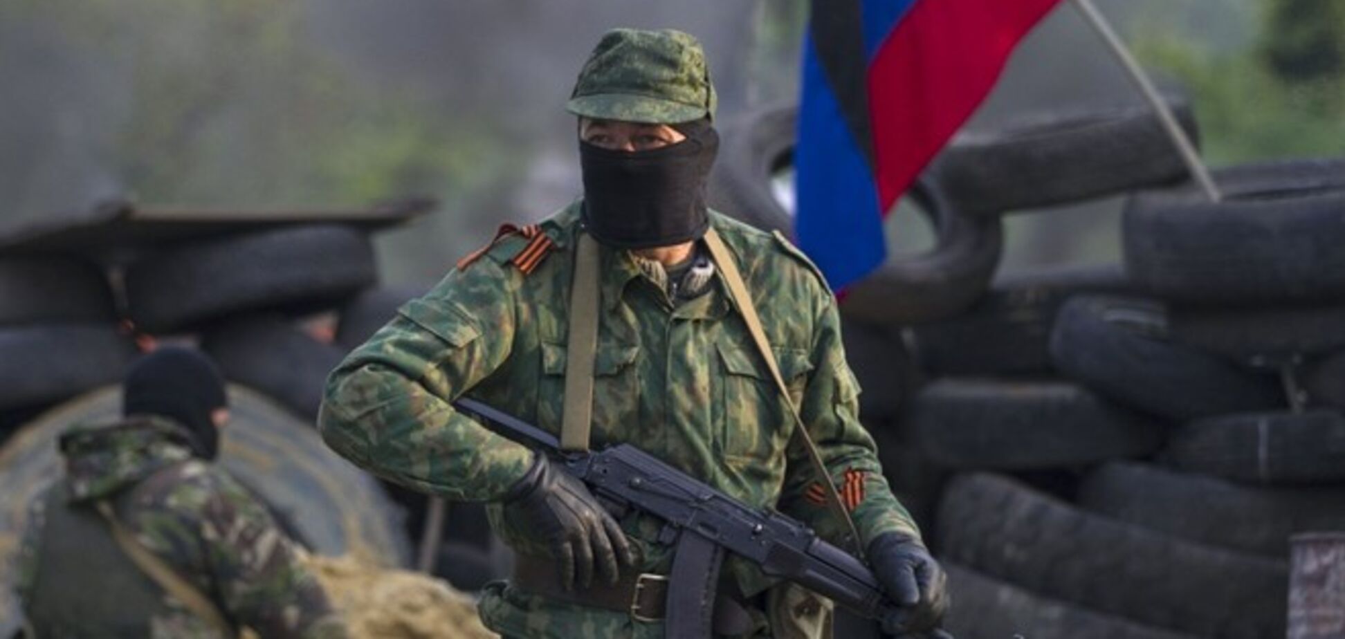 Террористы захватили управление Госказначейства в Луганске