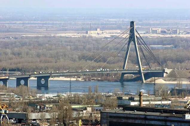 В Киеве усилят охрану мостов