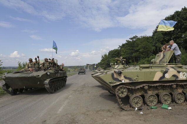 Мамчур назвал правильным решение продолжить АТО