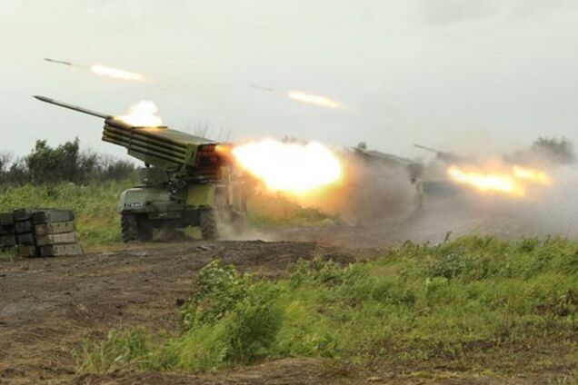 Боевики из 'Града' обстреляли донецкую шахту