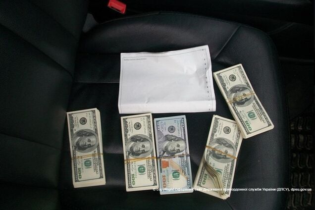 Пограничники задержали россиянина со $170 тыс.