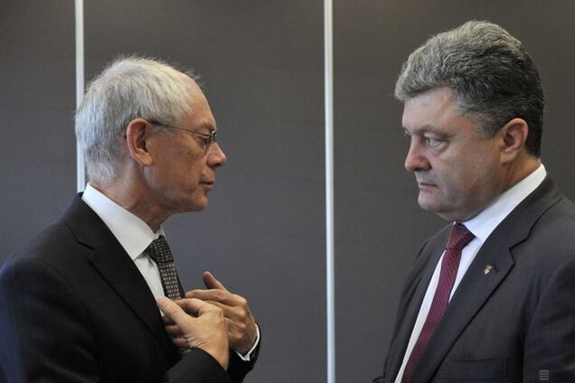 Порошенко потребовал от Ромпея решительной реакции на российское вторжение