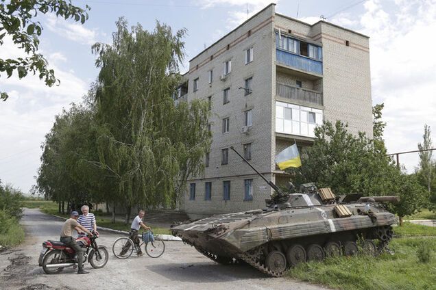 Жители Донецка сообщают о полетах авиации над городом