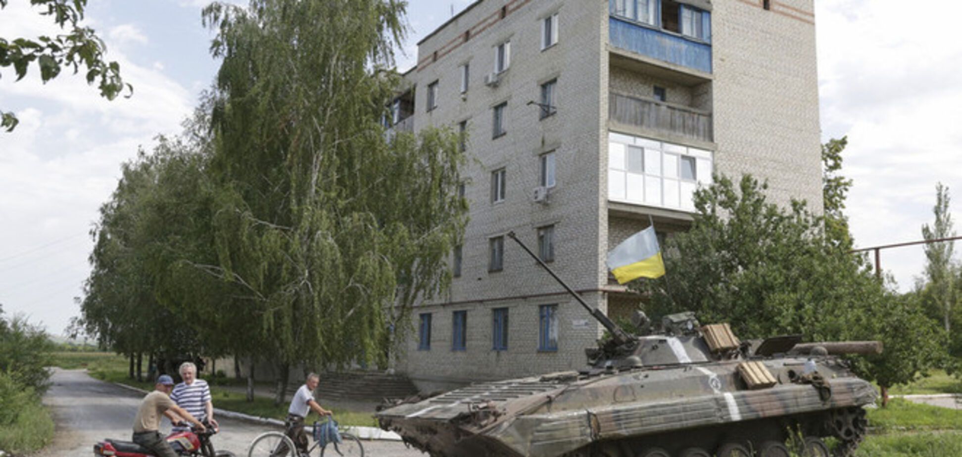 Жители Донецка сообщают о полетах авиации над городом