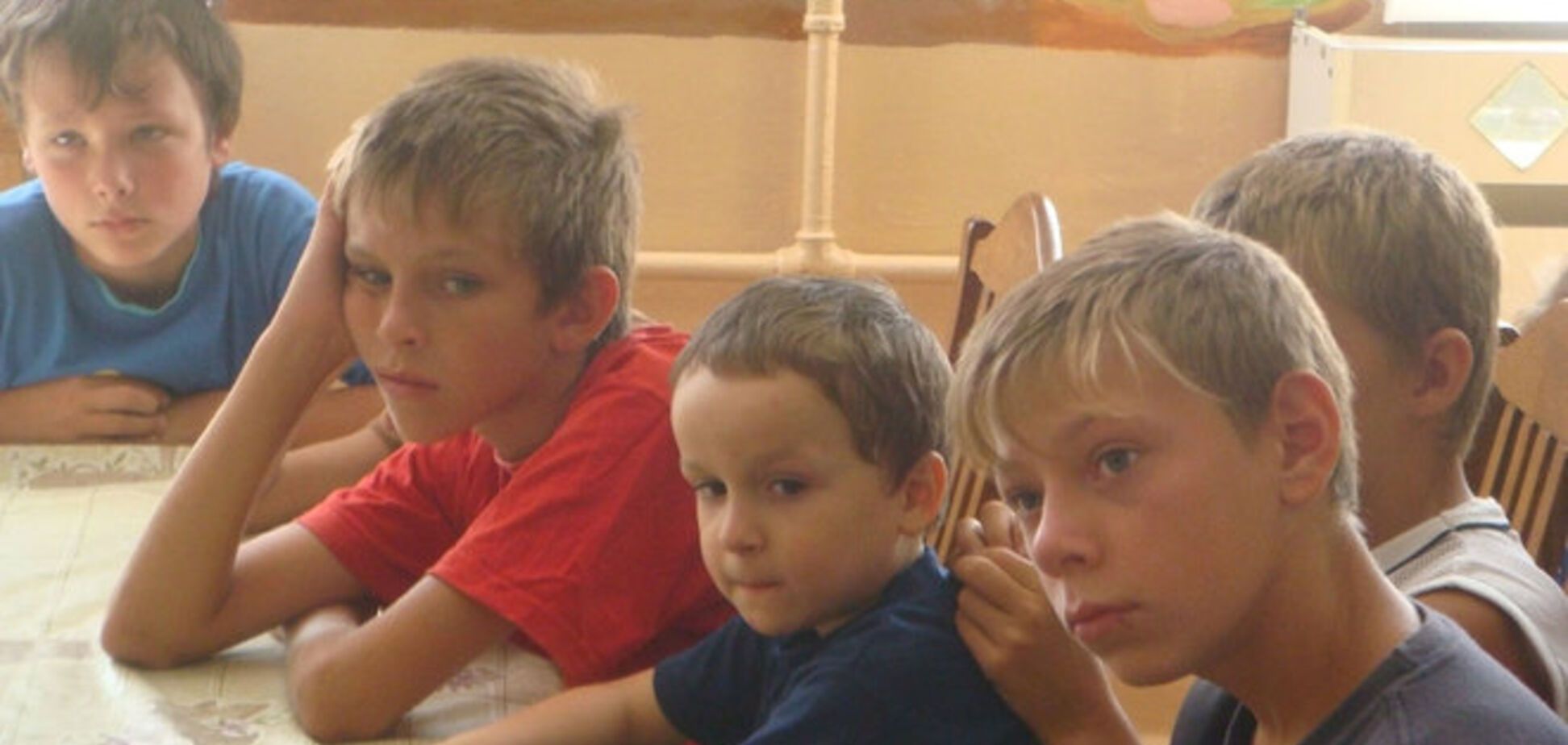 Терористи 'ДНР' викрали дітей-сиріт для вивозу до Росії