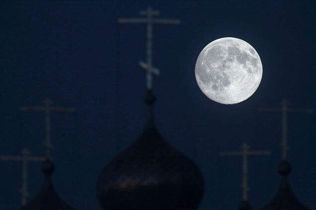 В сети опубликовали лучшие фотографии полной Луны | Обозреватель | OBOZ.UA