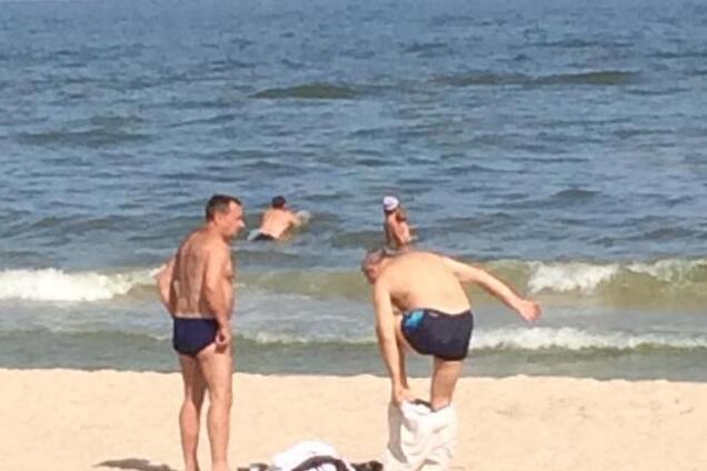 Мэр Донецка и секретарь горсовета сбежали из города