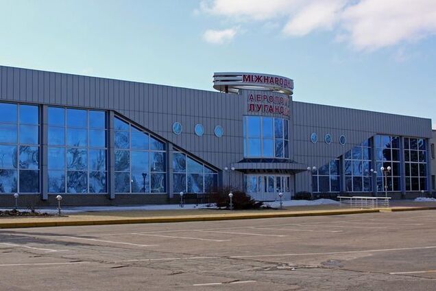 Пресс-центр АТО опроверг заявления террористов о блокаде аэропорта в Луганске