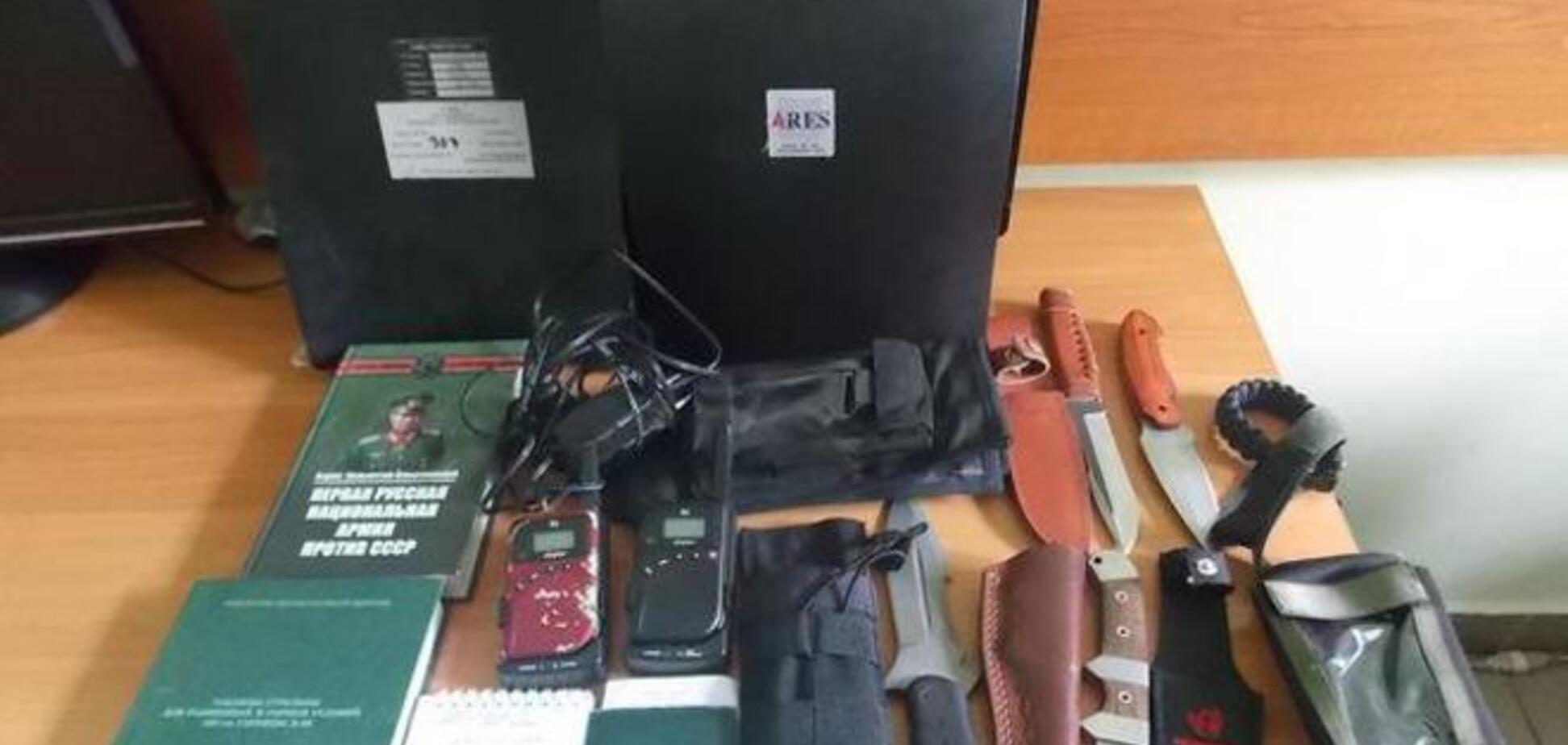 На Чернігівщині затримано двох росіян з радіостанціями і керівництвом до гаубиці