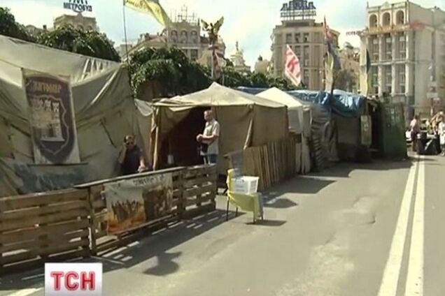 Активисты уйдут с Майдана на фронт только с сыновьями депутатов