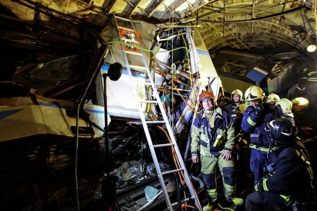 Спасатели извлекли всех погибших и пострадавших из московского метро