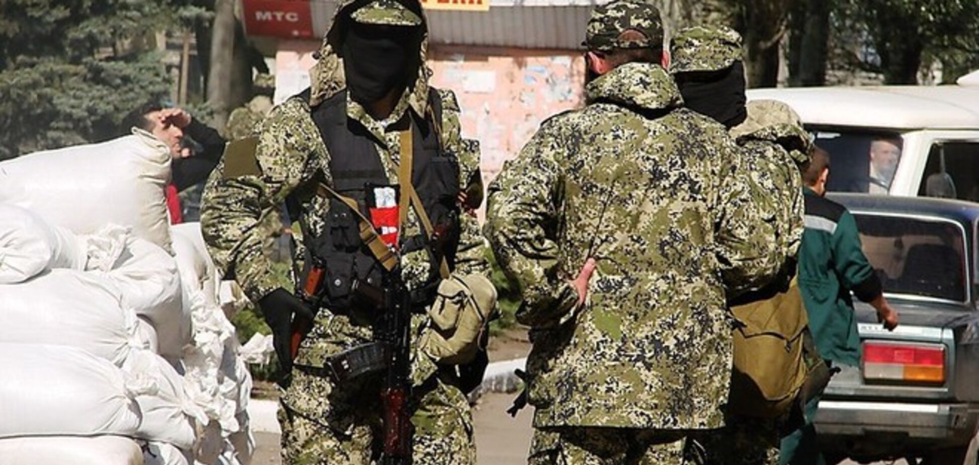 В Луганську через обстрілів загинуло сім мирних жителів і одна дитина