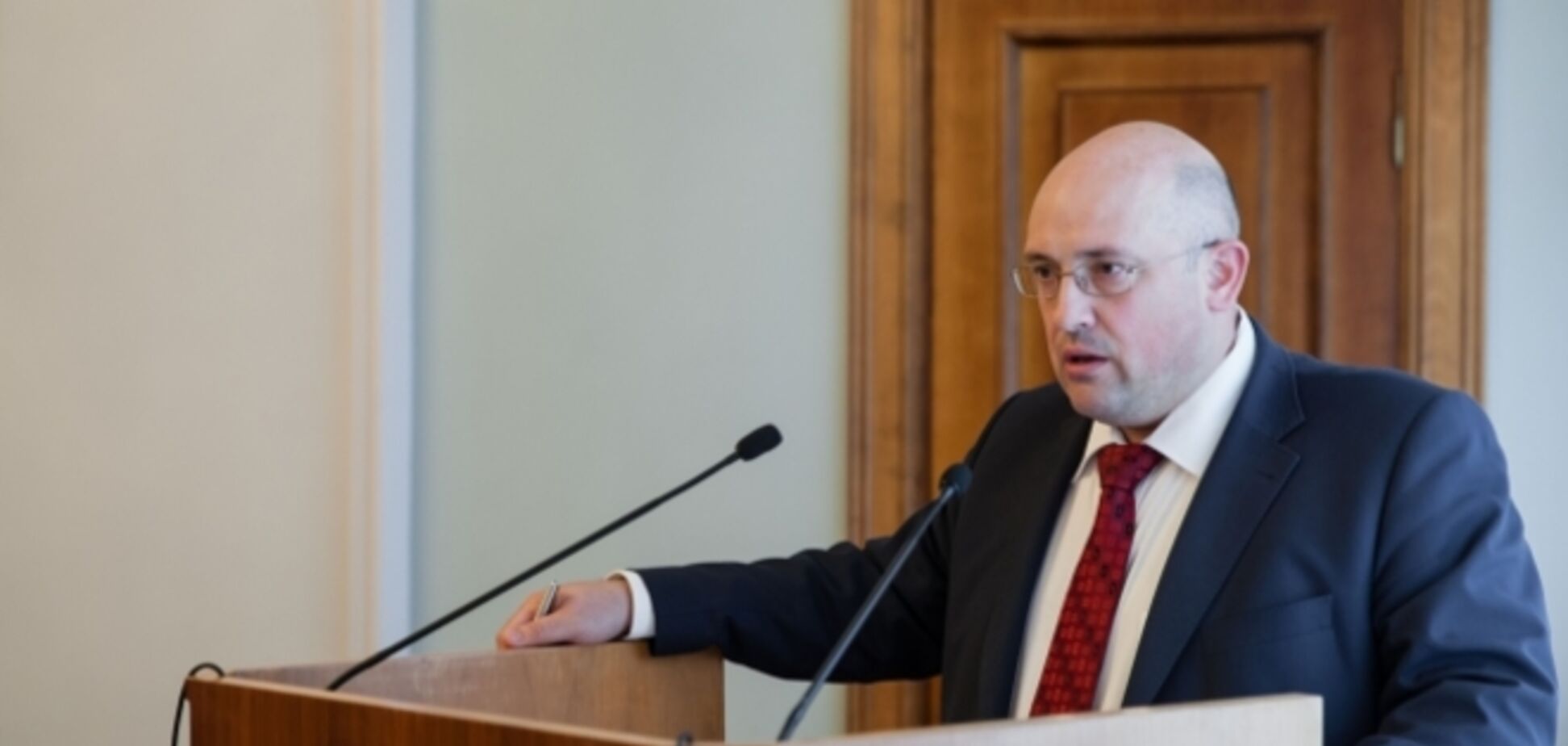 АПУ и МИД обнародовали факты пересечения границы военной техникой РФ