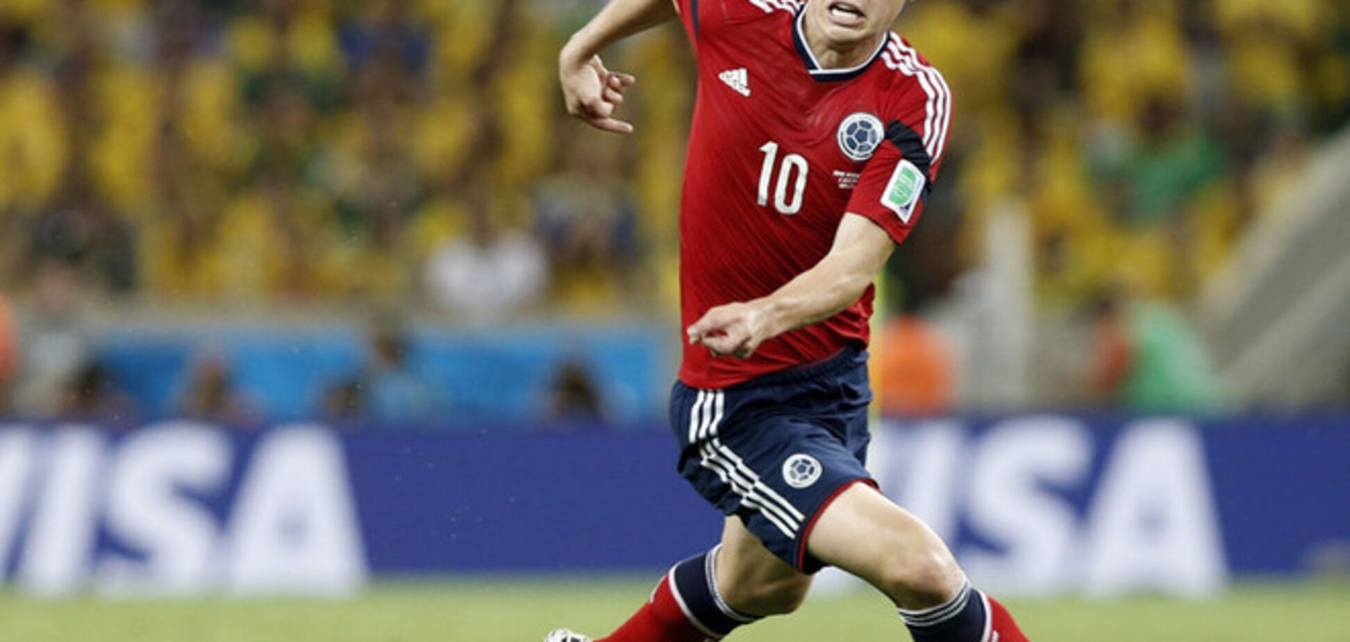 'Барселона' намерена купить лучшего бомбардира ЧМ-2014