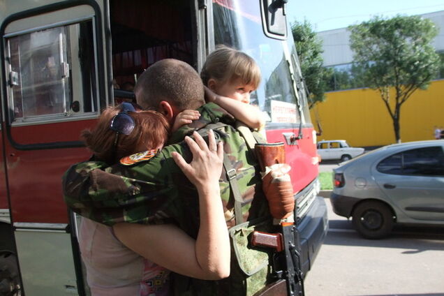 Боевики 'ДНР' начали эвакуацию своих семей из Донецка