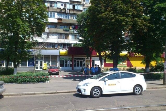 В Киеве неизвестный сообщил о минировании автомобиля