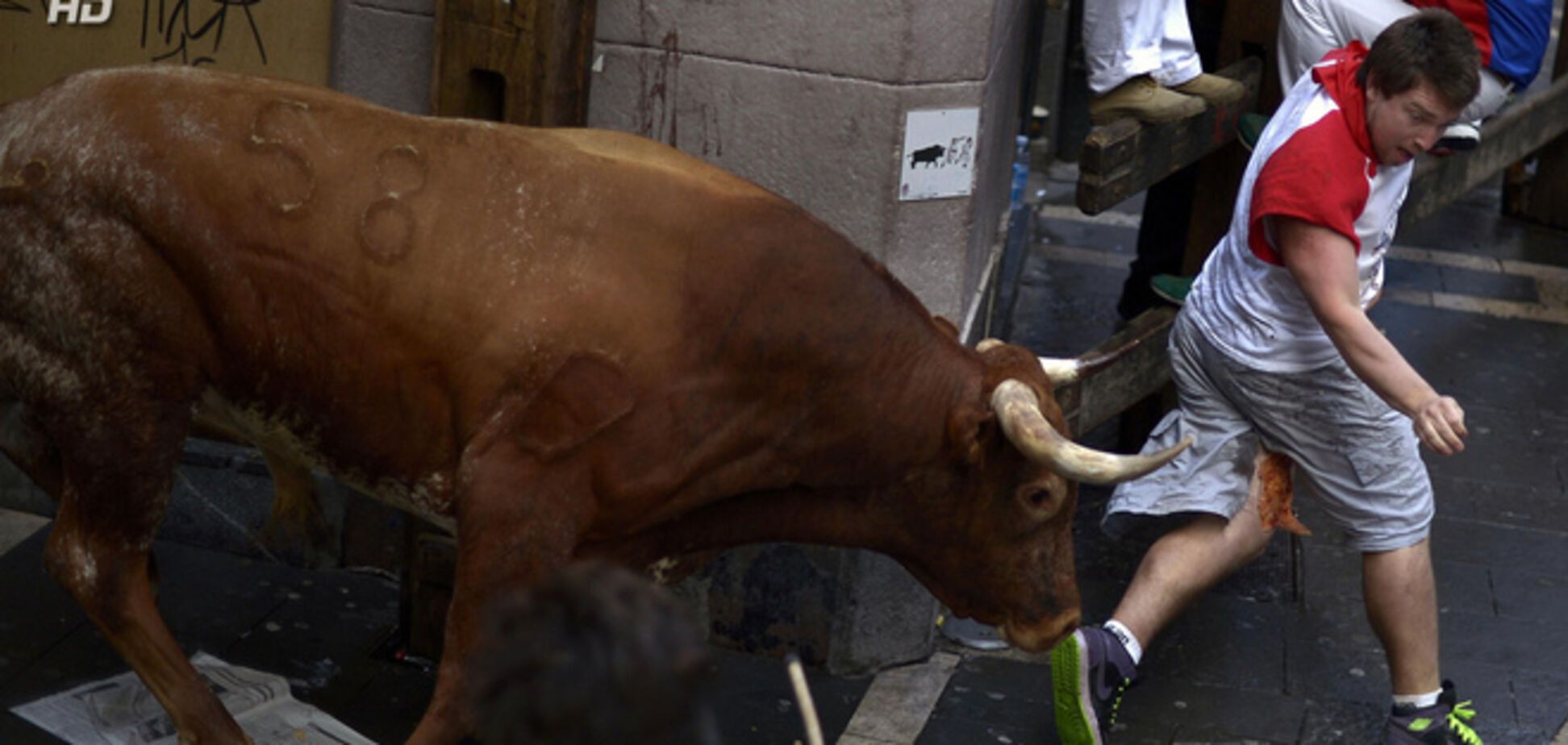 Небезпечна сторона 'Сан-Ферміна'. З биками жарти погані