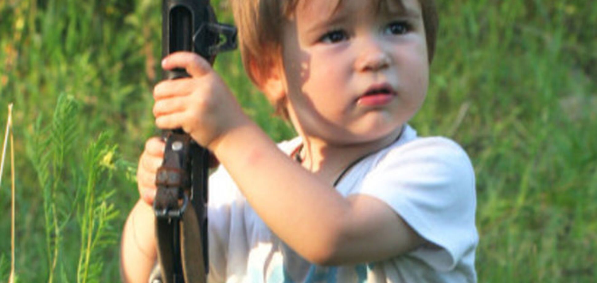 9 фраз, которые нельзя говорить детям о войне