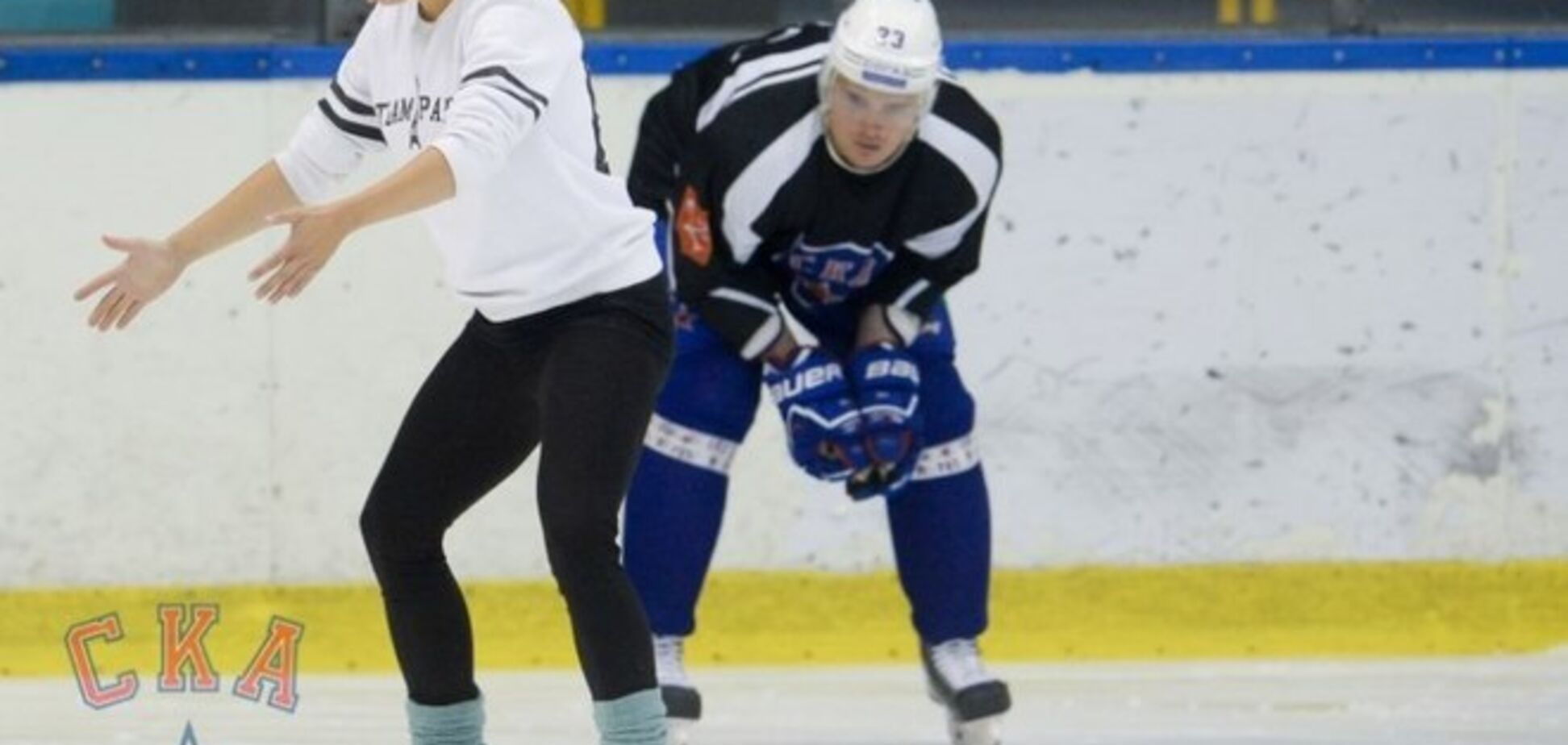 Чемпионка по фигурному катанию тренирует российский клуб