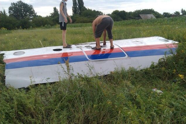 Над Донбасом збитий Boeing-777 малайзійських авіаліній