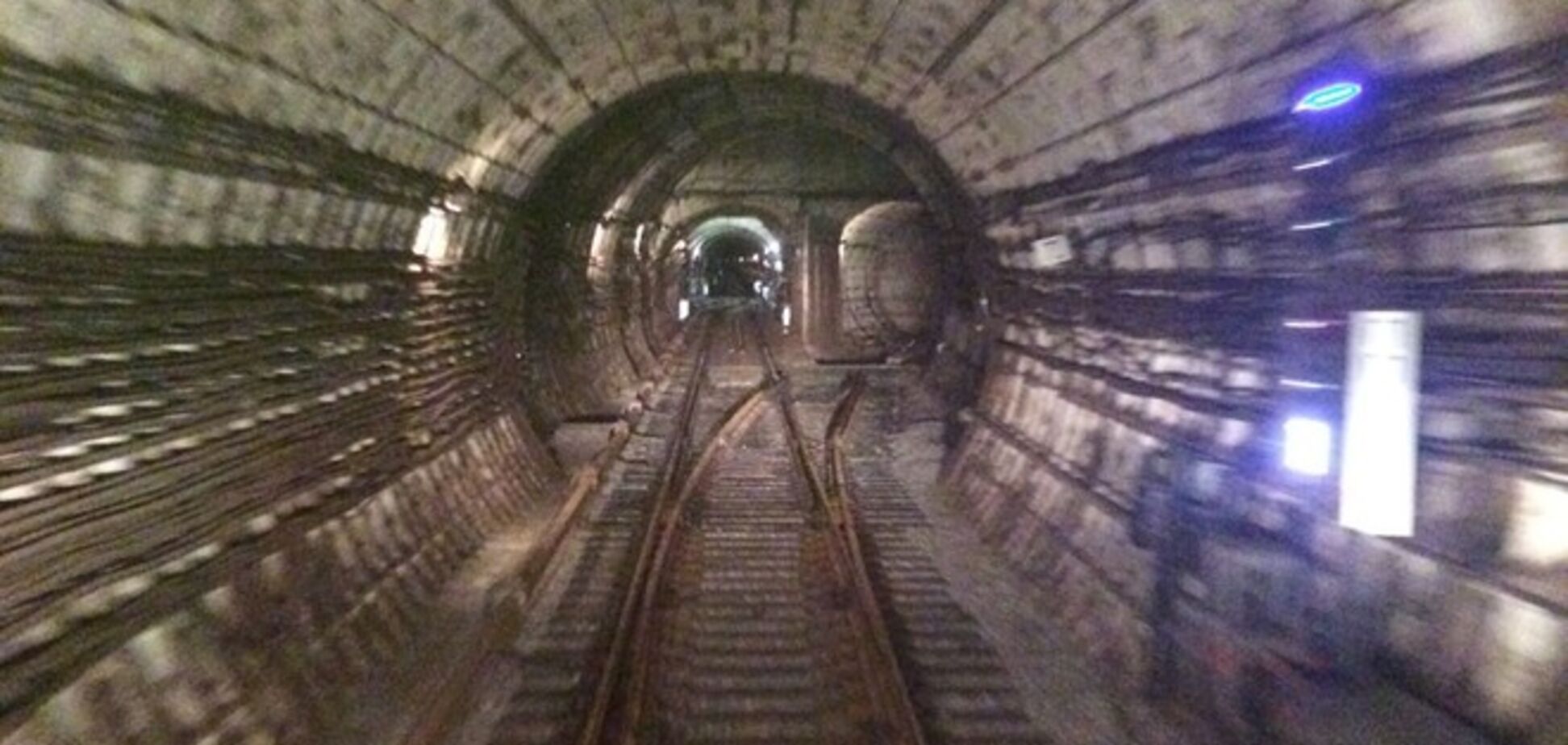 Розповідь машиніста московського метро про реальні причини аварії