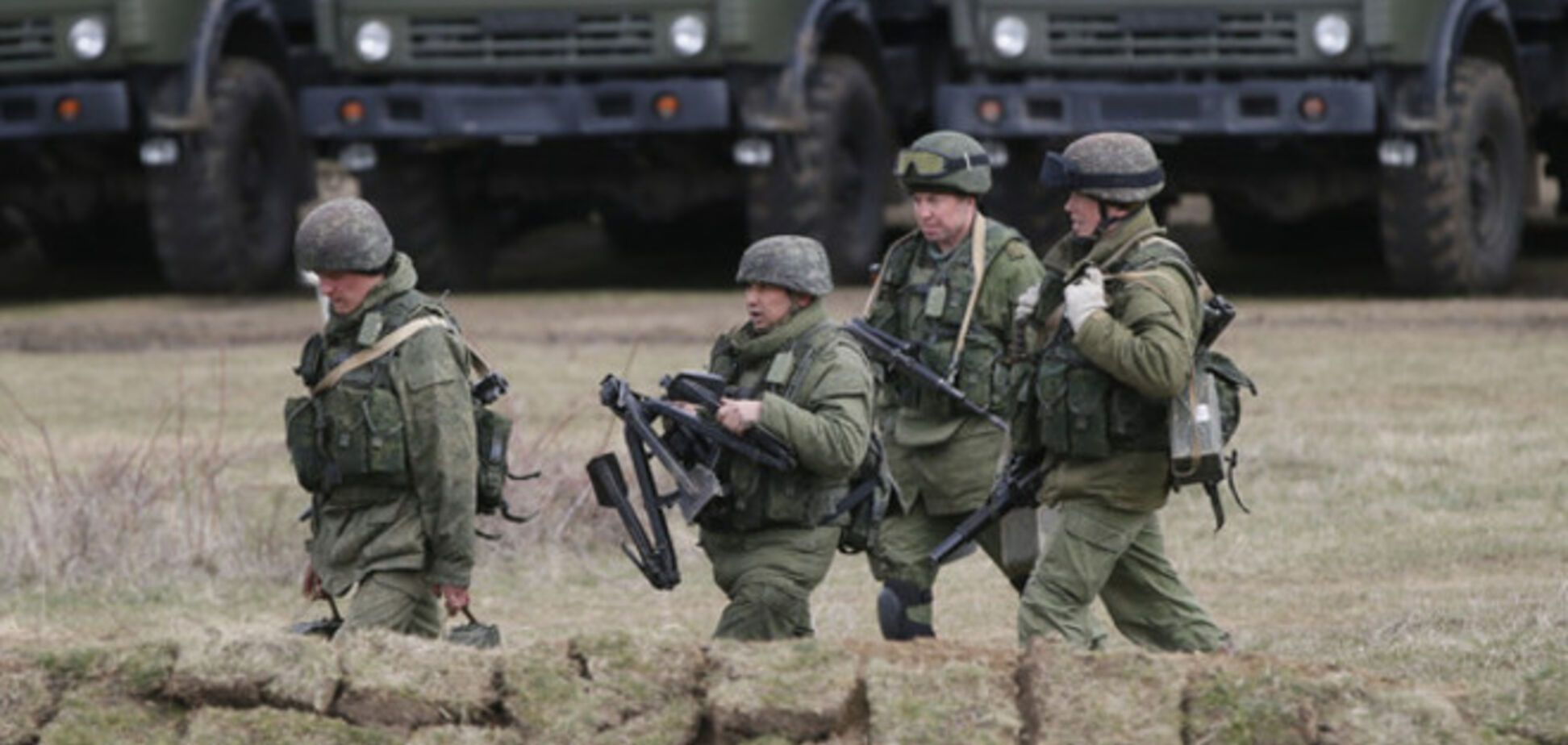 Кількість 'зелених чоловічків' Путіна в Донбасі вже більше 400