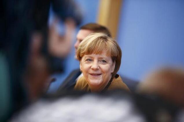 Меркель підтвердила наявність у бойовиків російського важкого озброєння