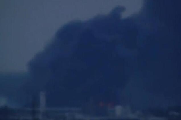 На Луганщине загорелся нефтеперерабатывающий завод