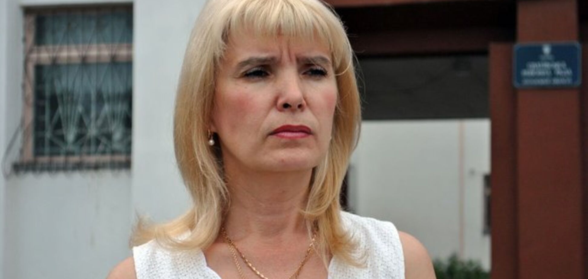 В Луганскую область со стороны России вошла военная техника