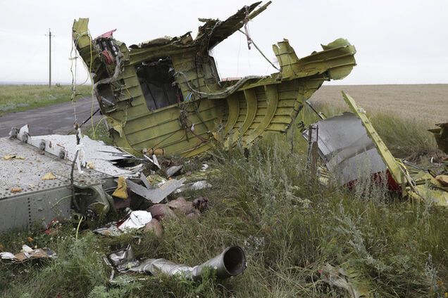 На месте крушения Boeing-777 нашли тела 186 погибших