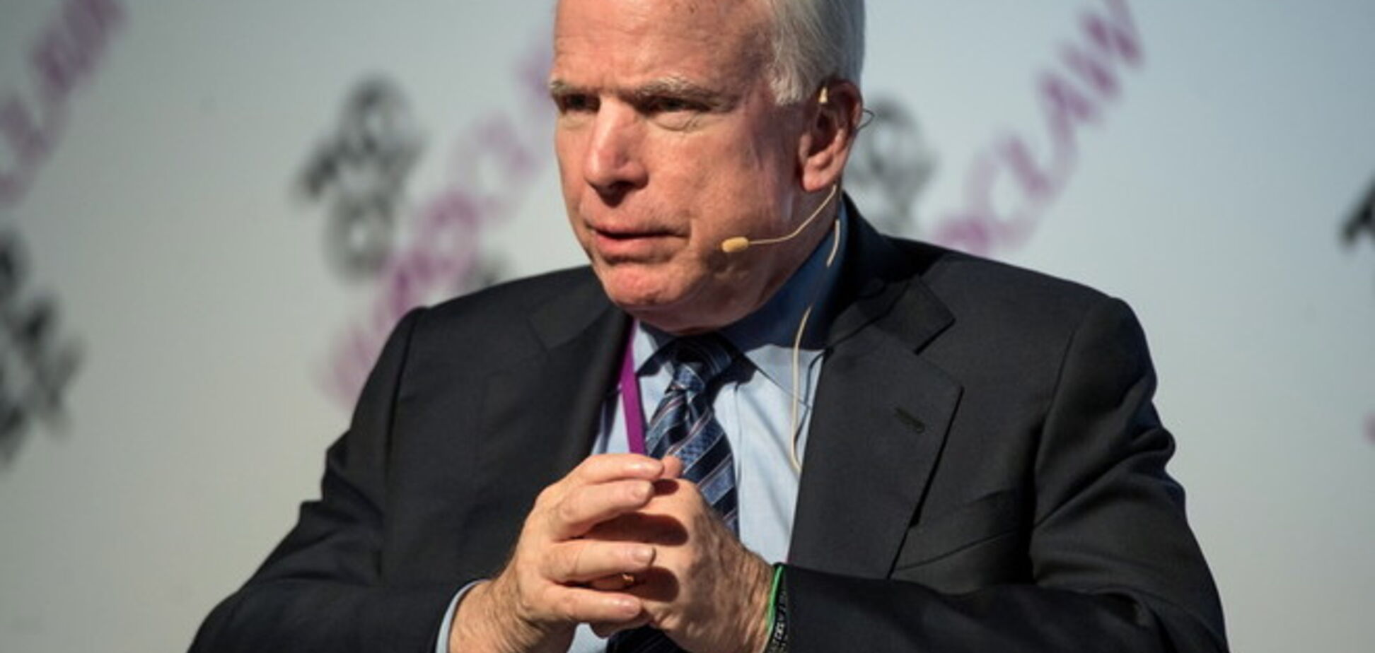 Маккейн считает трусливой позицию США из-за отказа вооружить Украину