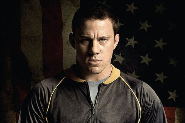 Суровый и носатый Ченнинг Татум на постере 'Охотника на лис'