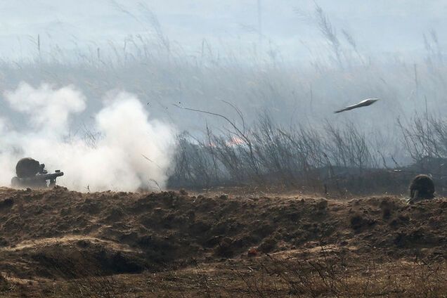 В Луганске из-за боевых действий пострадали жилые дома и здания двух школ