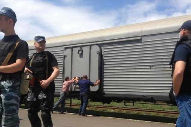 Террористы пообещали отправить тела жертв крушения Boeing-777 в Харьков