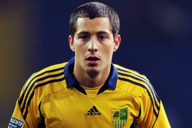 Аргентинский полузащитник 'Металлиста' отказался возвращаться в Украину