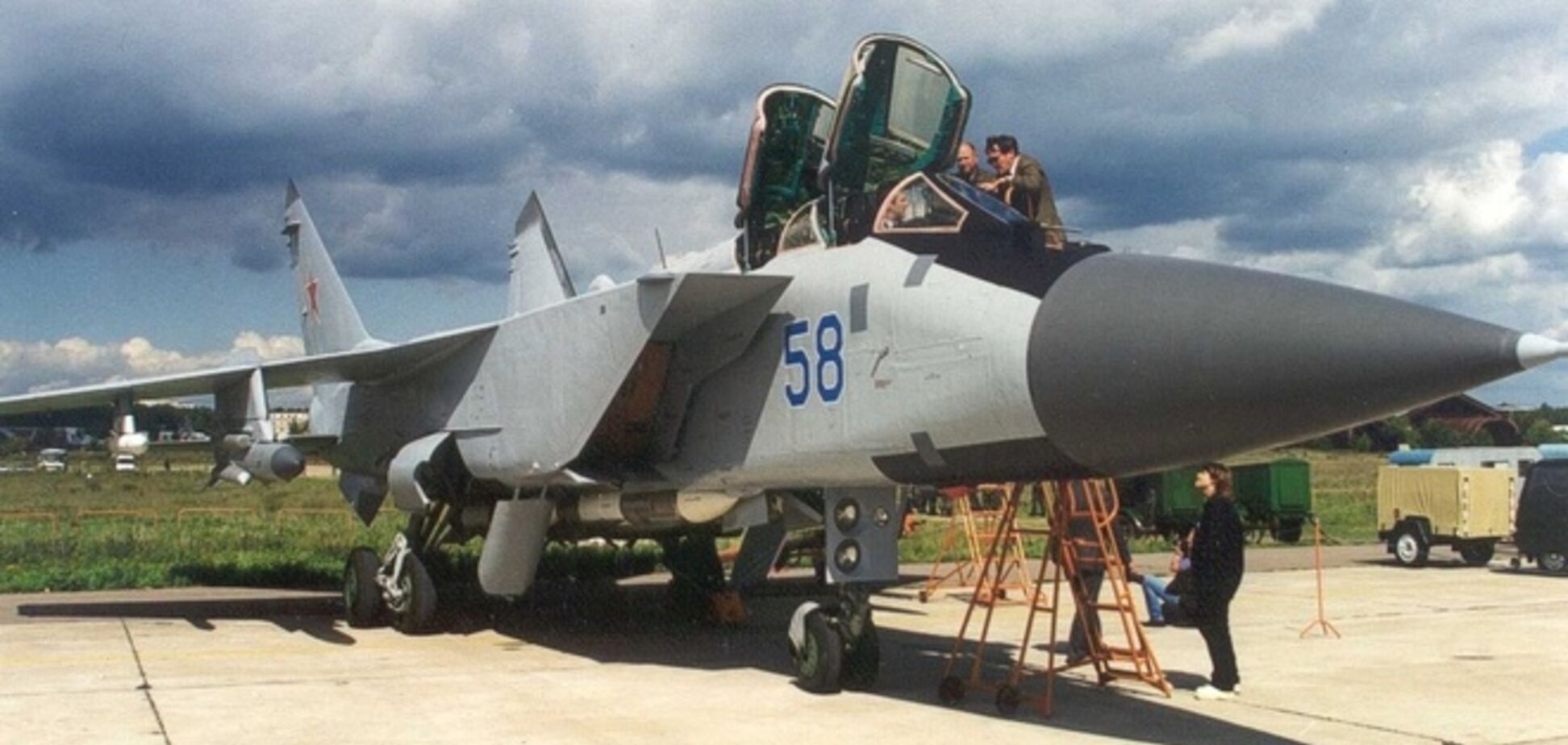 Авиация ВВС РФ проведет учения с использованием ракет 'воздух-воздух' над Черным морем